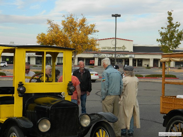 The Gauna's fruit wagon and depot hack